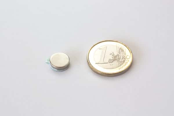 10x2mm Scheibenmagnet_selbstklebend_Euromuenze